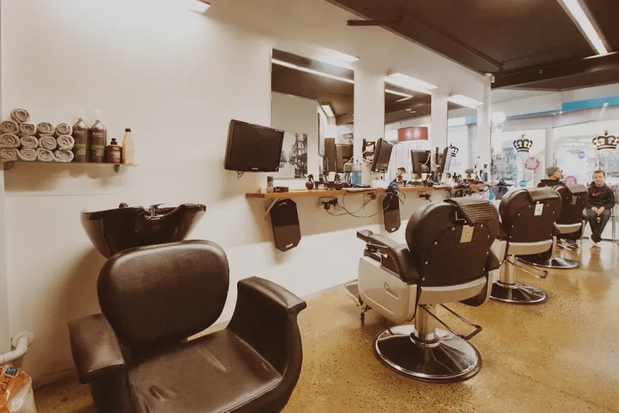 Dukes Barber