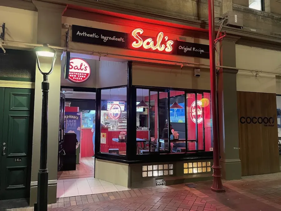 Sal's Authentic NY Pizza - Timaru