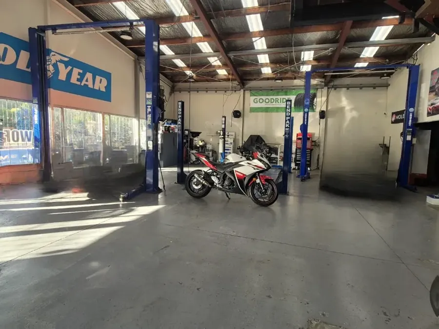 Johalz Garage