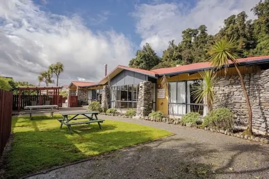 Haka House Franz Josef