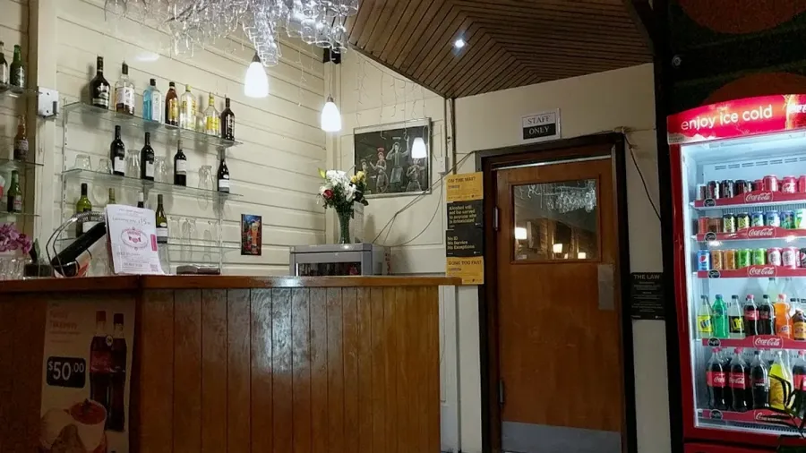 Friends Indian Takeaway & Dairy