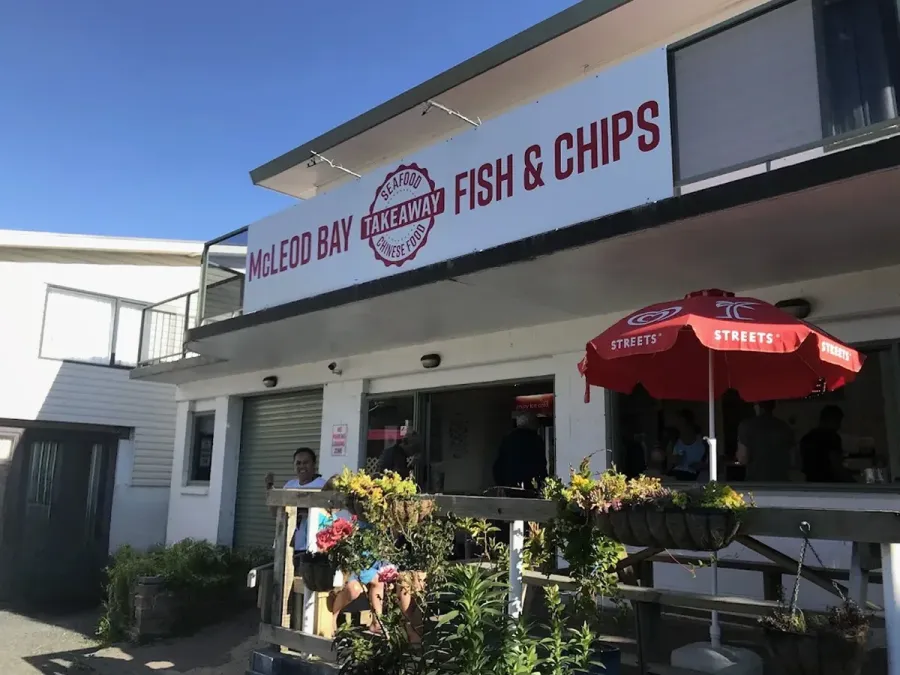 The Deck Cafe & restaurant