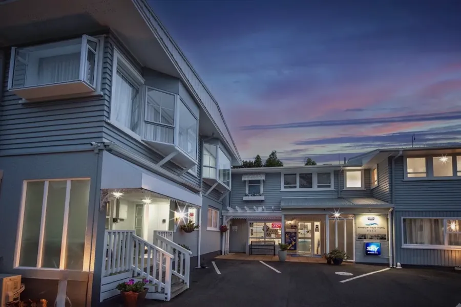 Harbour View Motel and Waterfront Apartments