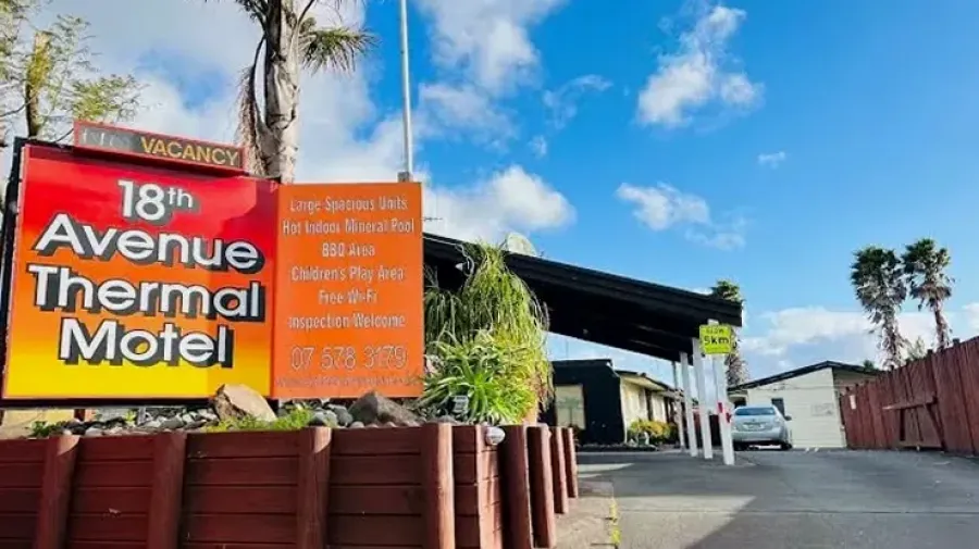 18th Avenue Thermal Motel