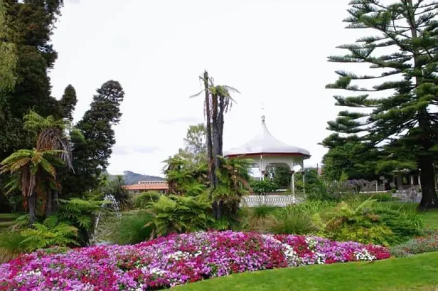 Government Gardens