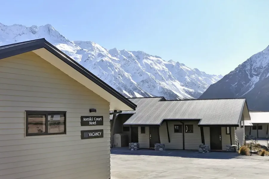 Aoraki Court