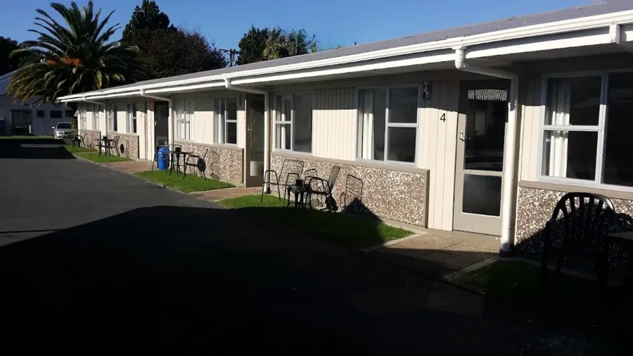 Fountain Court Motel