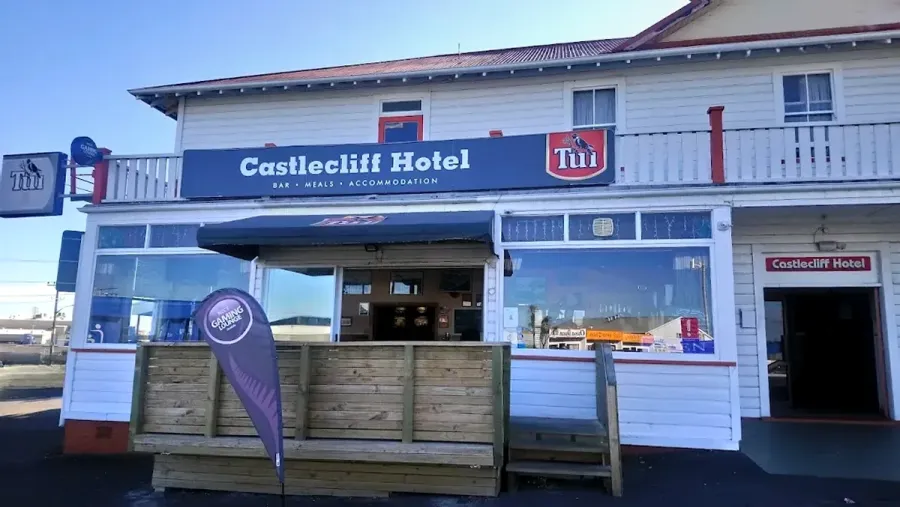 Castlecliff Hotel