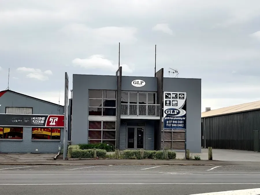 Gavin Loye Plumbing (WaterGurus Distributor)