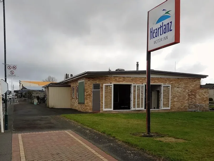 Heartlanz Motor Inn