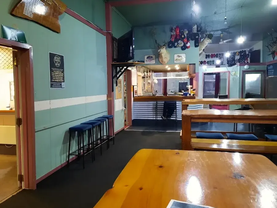 Halcombe Tavern