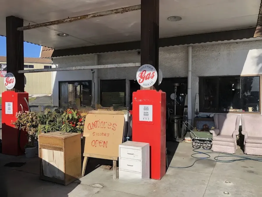 Meeanee Garage