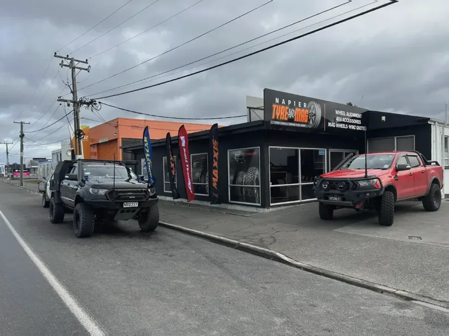 Napier Tyre and Mag