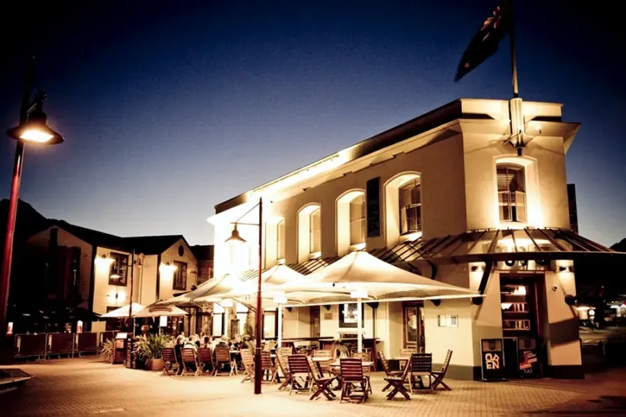 Pub on Wharf
