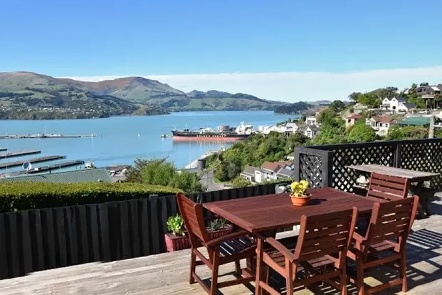 Harbour Lodge