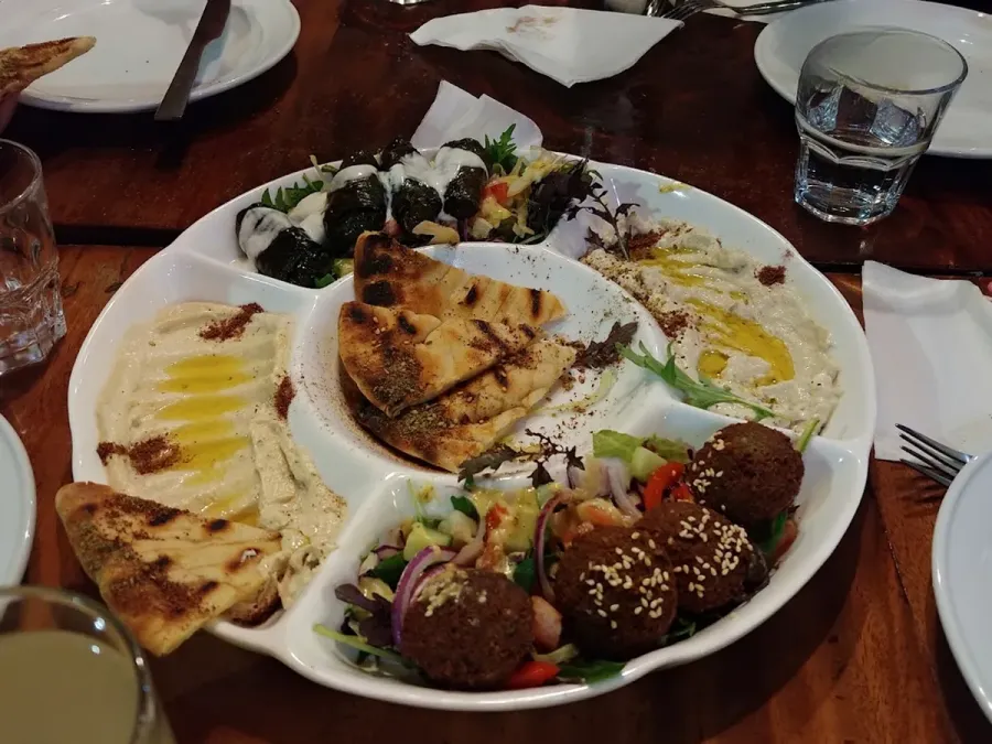 Boteco Cafe & Restaurant