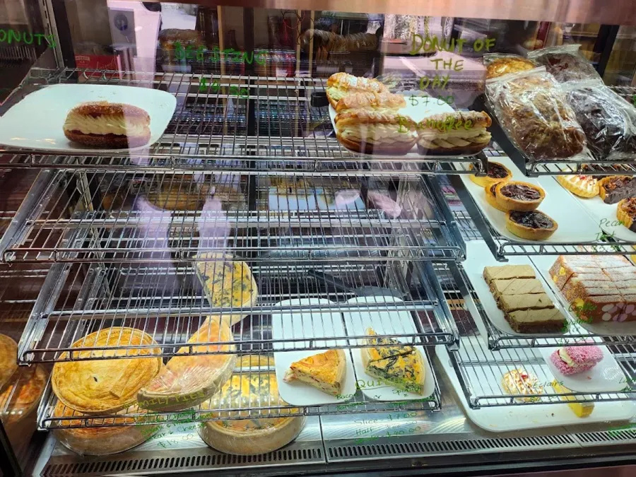 Una Bakery