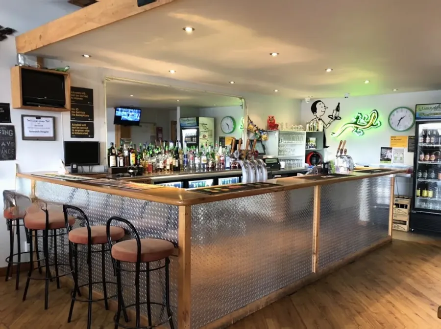Lucky Lizard Tavern Bar & Grill