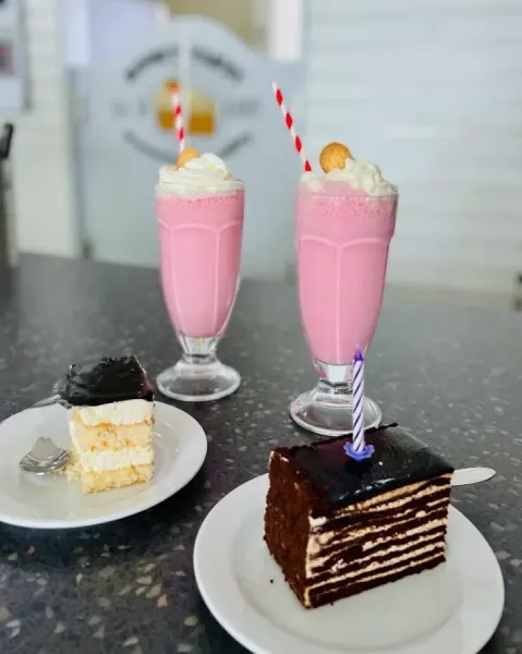 Honey Cakes Bakery & Cafe