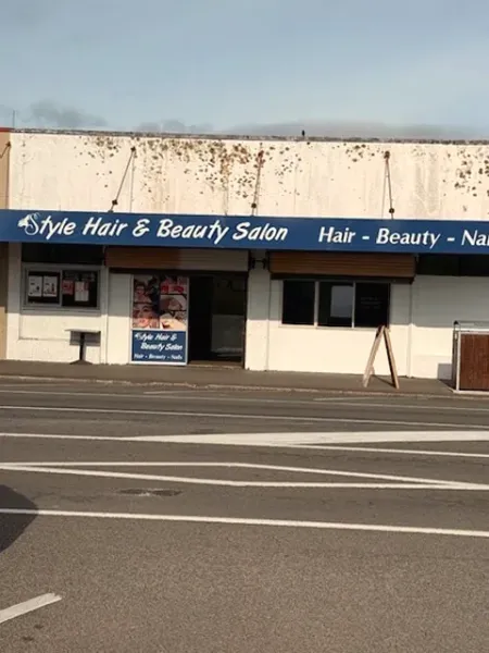 Style hair and beauty salon