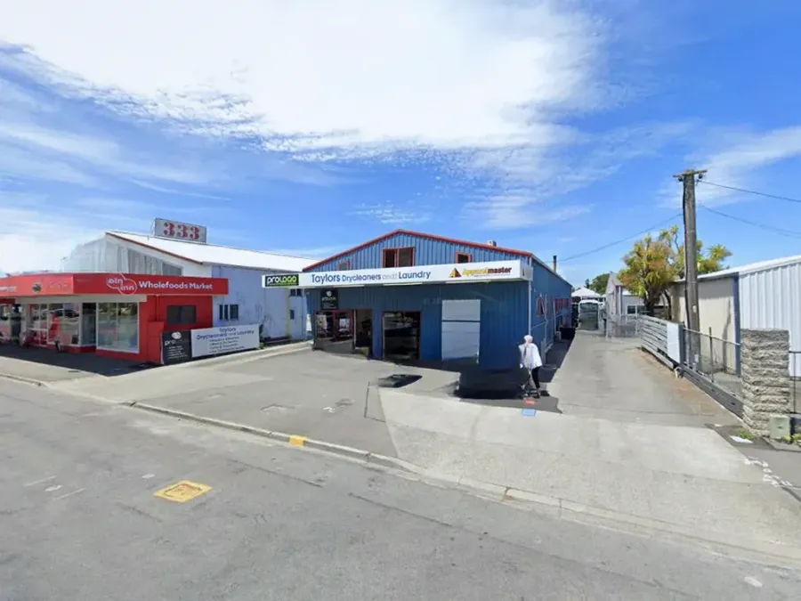 Taylors Drycleaners - Apparelmaster