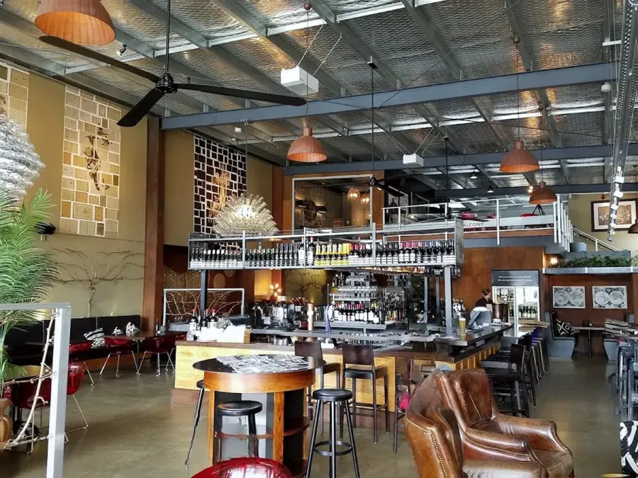 Vine Eatery & Bar