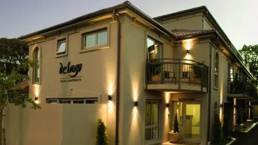 De Lago Motel/Apartments