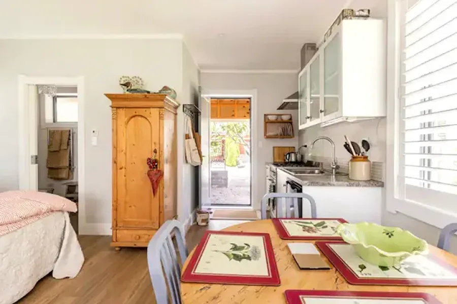 Peonies Cottages - The Coach House