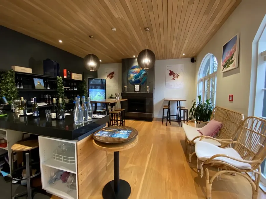 Luna Estate Winery and Eclipse Restaurant