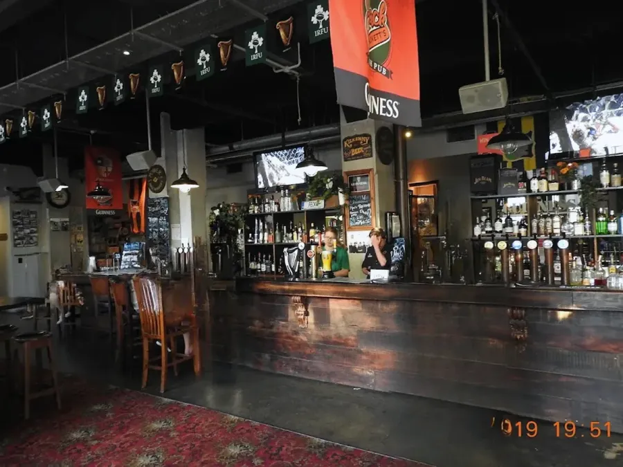 Gibbons Hotel