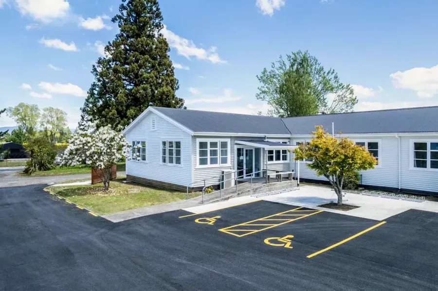 Lake Maraetai Lodge