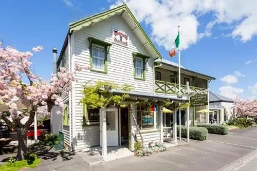 Greytown Hotel - The Top Pub