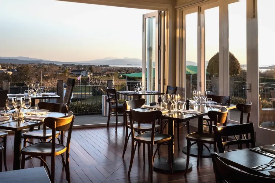 Bistro Lago