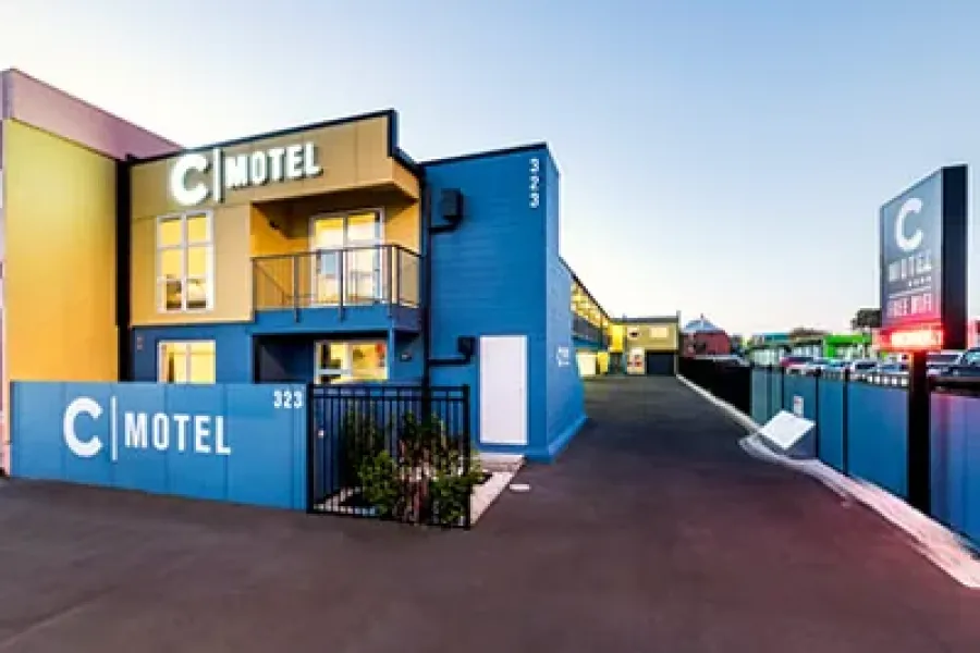 C-Motel
