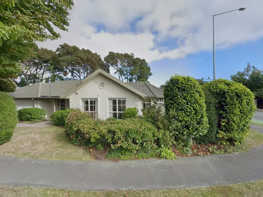 Dr Donna M Batchelor - Orthodontist Christchurch
