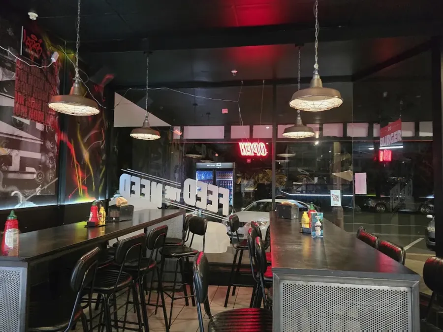 RE Burger Porirua