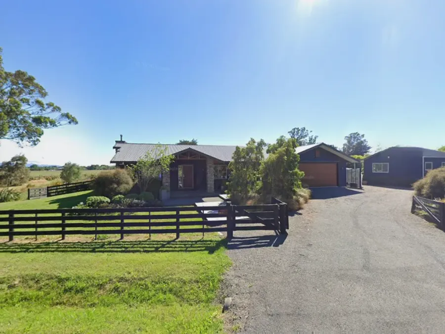 Mokomoko Vineyard and Cottage