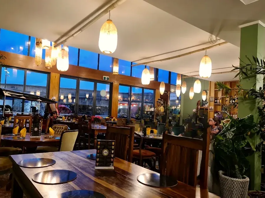 Tuk Tuk Thai Kitchen Restaurant & Takeaways