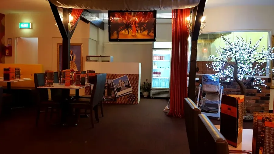 Bombay Palace Indian Restaurant & Takeaway