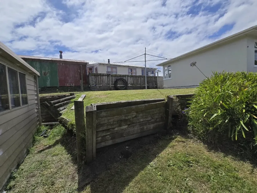 Handy Andy Landscaping - Whanganui Fencing and Decking Specialists
