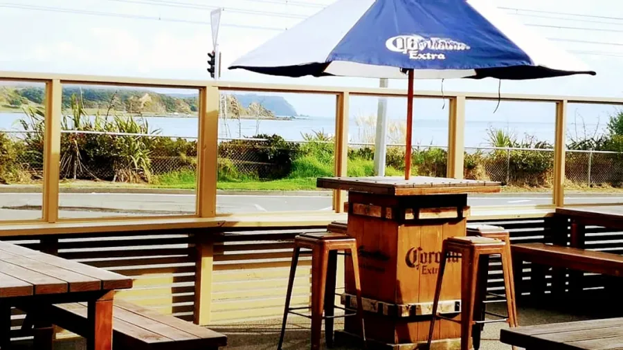 Sandbar Pub