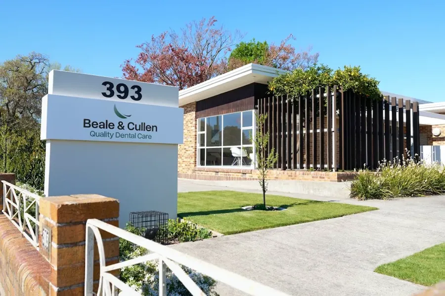 Beale & Cullen - Dentist