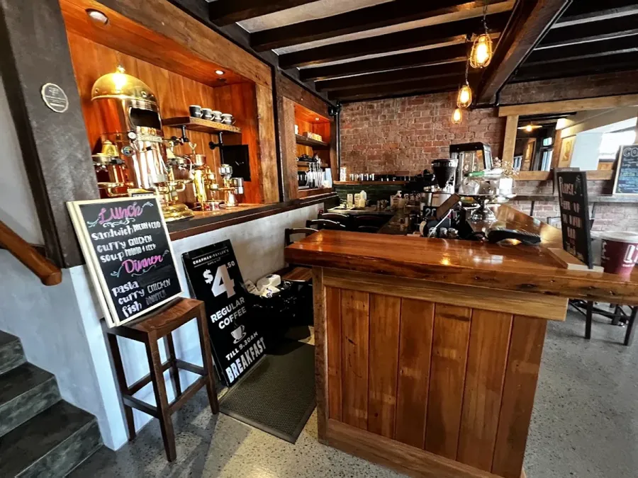 Chapman Taylor Cafe & Inn