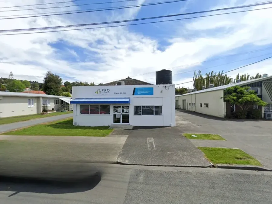Hamilton Plumbers W & R G