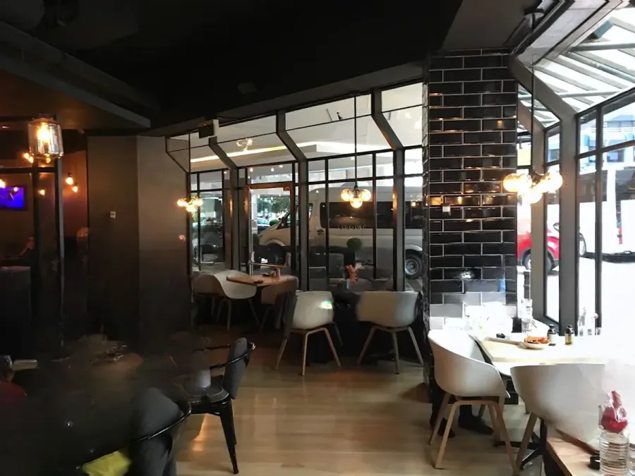 Two Grey - Bar Cafe & Eatery