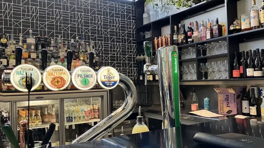 Frankie's Bar + Eatery