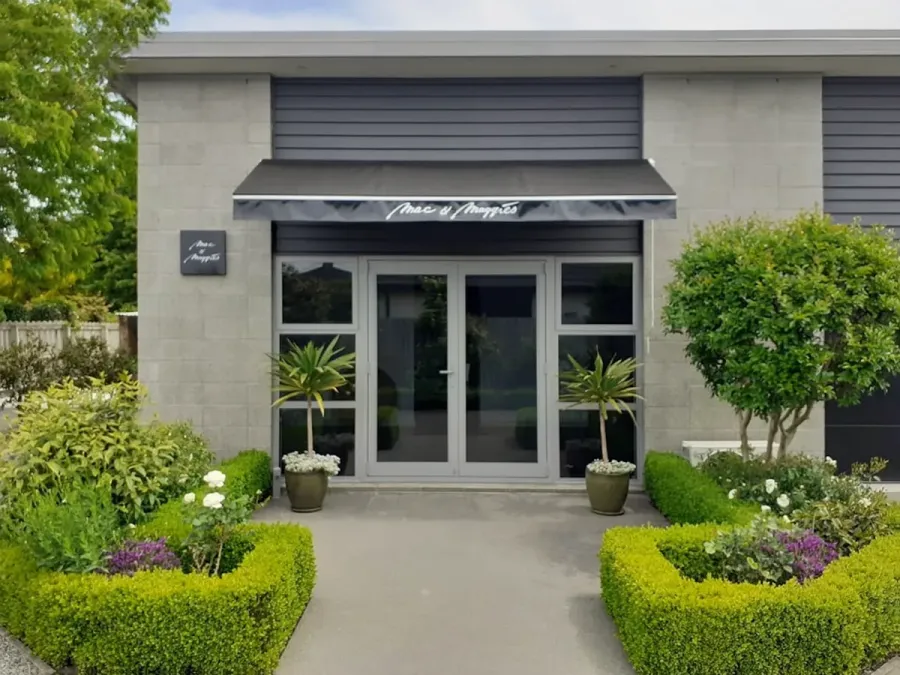 Mac And Maggie Hair Studio
