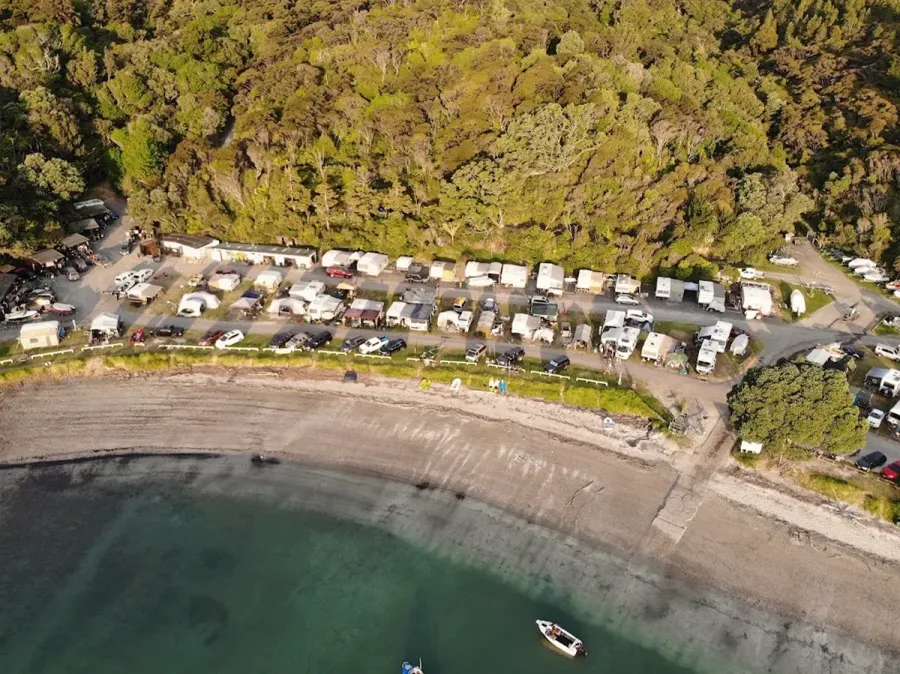 Long Bay Motor Camp & Cabins