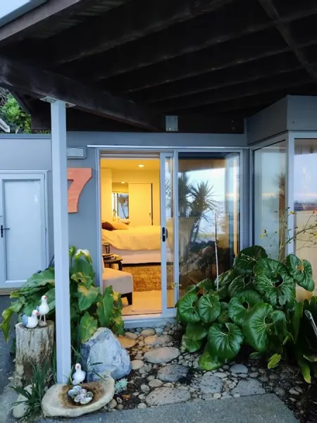 Kapiti Waves B&B