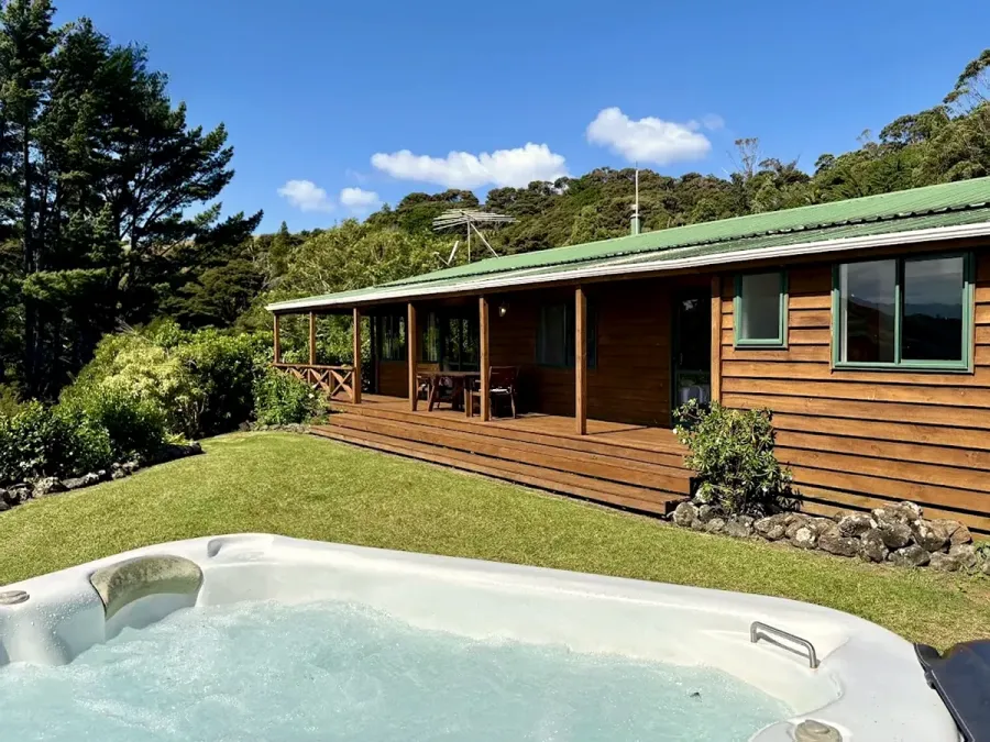 Whitestar Station FarmStay